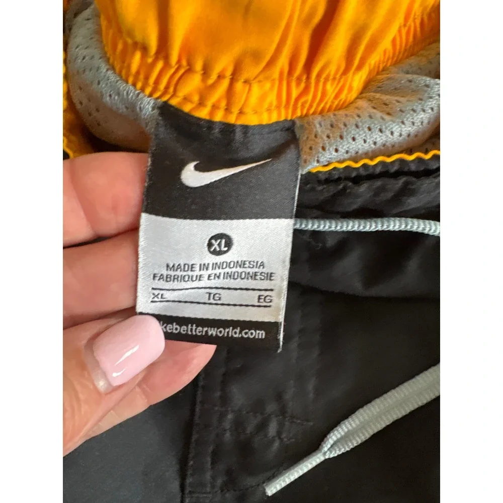 Nike Mens Swim Trunks XL Black Orange Colorblock Mesh Lined Board Shorts